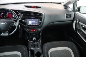 Kia Ceed II Hatchback 5d Facelifting 1.6 GDI 135KM 2016 Kia Ceed 1.6 GDI, Salon Polska, Serwis ASO, Navi, zdjęcie 7