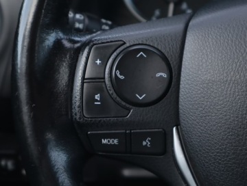 Toyota Corolla XI Sedan Facelifting 1,6 Valvematic 132KM 2017 Toyota Corolla 1.6 Valvematic, Salon Polska, zdjęcie 15