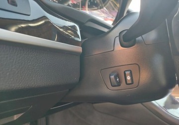 BMW Seria 5 F10-F11 Limuzyna Facelifting 528i 245KM 2016 BMW Seria 5 Super Stan 245KM xDRIVE Zobacz GWARANCJA 2.0 Benzyna 245KM, zdjęcie 27