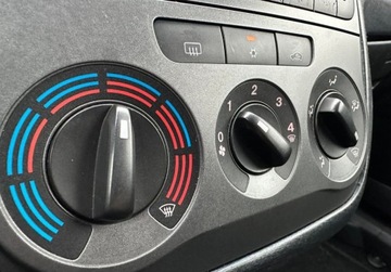 Fiat Punto Grande Punto Hatchback 5d 1.3 16V Multijet 90KM 2006 Fiat Grande Punto 1.3 Diesel ,wspomaganie ,klima 1.2 Diesel 90KM, zdjęcie 5