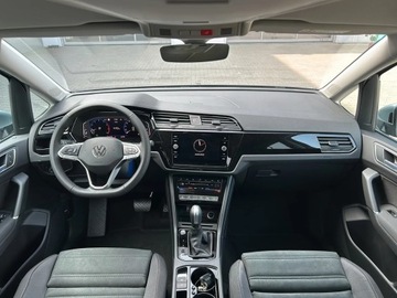 Volkswagen Touran III 1.5 TSI EVO 150KM 2025 Volkswagen Touran Highline 1.5 TSI DSG, zdjęcie 3