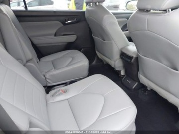 Toyota Highlander III 2022 Toyota Highlander 2022r., XLE, od ubezpieczalni 3.5 Diesel 295KM, zdjęcie 9