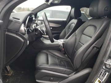 Mercedes GLC C253 2020 Mercedes-Benz GLC 2020r., Coupe 300 4MATIC, od ubezpieczalni 2.0 Benzyna, zdjęcie 6
