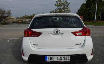 Toyota Auris II Hatchback 5d Facelifting 1.33 Dual VVT-i 99KM 2015 Toyota Auris 1.3B Klima 2015r Oryginal Lakier 2 Kpl Kol Sprowadzony Oplaco, zdjęcie 12