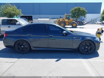 BMW Seria 5 F10-F11 M5 Limuzyna 4.4 V8 560KM 2014 BMW M5 2014 4.4l 4.4 Benzyna 560KM, zdjęcie 6