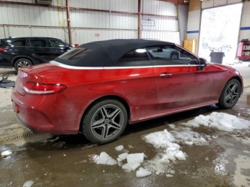 Mercedes Klasa C W205 2019 Mercedes-Benz Klasa C 300 4Matic 2019 2.0 Benzyna 255KM, zdjęcie 4