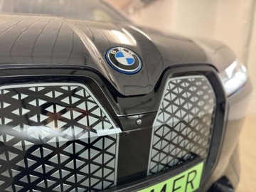 BMW iX SUV 71kWh 326KM 2022 BMW iX BMW Model iX40 M Salon Polska F-ra Vat 23 Elektryczny 326KM, zdjęcie 34