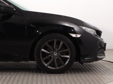 Honda Civic X Hatchback 5d Facelifting 1,0 VTEC TURBO 126KM 2021 Honda Civic 1.0 VTEC Turbo, Salon Polska, zdjęcie 14