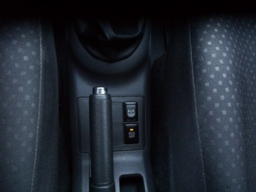 Toyota Yaris II Hatchback 5d 1.33 Dual VVT-i 101KM 2011 Toyota Yaris 1.3 Stan b.dobry Bez rdzy i korozji!!, zdjęcie 31