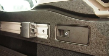 Opel Astra J Sports Tourer 1.6 Turbo ECOTEC 180KM 2011 Opel Astra 1,6TurboBenzyna NAVI Ksenon Alu 17 Niski Udokumentowany Przebieg, zdjęcie 18