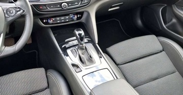 Opel Insignia II Sports Tourer 2.0 CDTI 170KM 2019 Opel Insignia 2.0 170 kM Innovation LED/AktywnyTempomat/ GrzanaKierownica, zdjęcie 25