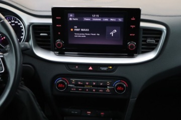 Kia Ceed III Kombi Facelifting 1.5 T-GDI 160KM 2022 Kia Ceed 1.5 T-GDI MHEV, Salon Polska, zdjęcie 12