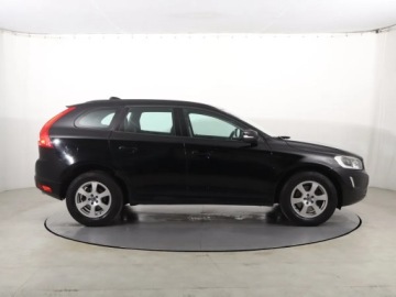 Volvo XC60 I SUV Facelifting 2.4 D4 181KM 2015 Volvo XC60 D4, Salon Polska, Serwis ASO, 178 KM, zdjęcie 5