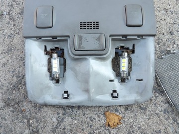 AUDI A3 8L FACELIFT LAMPA POLSTROVÁNÍ
