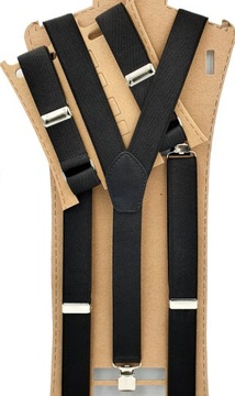 Черные подтяжки и повязки на рубашках официантов.