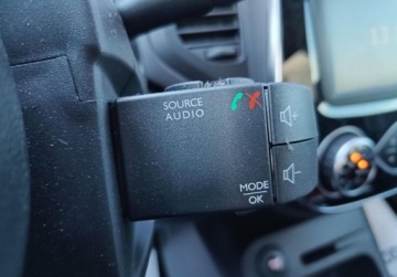 Renault Captur I Crossover Facelifting 1.3 TCe 150KM 2019 Renault Captur 1.3 Tce 150KM Limited EDC Automat Salon PL 1.3 Benzyna 150KM, zdjęcie 20