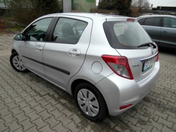 Toyota Yaris III Hatchback 5d 1.0 VVT-i 69KM 2012 Toyota Yaris Salon Polska Klimatyzacja Abs Wspomaganie BenzynaLPG 69KM, zdjęcie 2