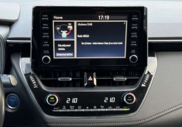 Toyota Corolla XII Sedan 1.8 Hybrid 122KM 2021 Toyota Corolla Kameraczujniki przod i tyl, salon Polska 1.8 Hybryda, zdjęcie 7