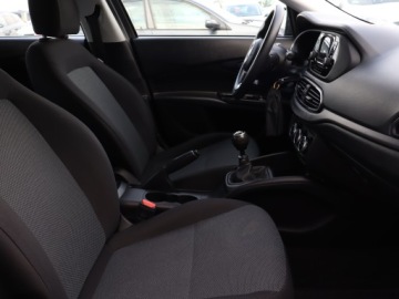 Fiat Tipo II Sedan Facelifting 1.4 Fire 95KM 2021 Fiat Tipo 1.4 16V, Salon Polska, VAT 23%, Klima, zdjęcie 8