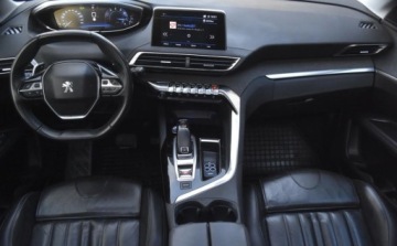 Peugeot 3008 II Crossover 1.2 PureTech 130KM 2019 Peugeot 3008 Peugeot 3008 Automat Benzyna Bogata Wersja 1.2 Benzyna 130KM, zdjęcie 5