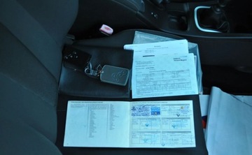 Renault Megane III Coupe 1.6 16v 110KM 2009 Renault Megane 1.6 Benzyna 110 km 6-biegowy Klimatyzacja 1.6 Benzyna 110KM, zdjęcie 32