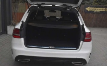 Mercedes Klasa C W205 Kombi 250 211KM 2017 Mercedes-Benz Klasa C Mercedes-Benz Klasa C 2.0 Benzyna 211KM, zdjęcie 24