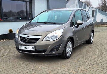 Opel Meriva II Mikrovan 1.4 Turbo ECOTEC 120KM 2011 Opel Meriva 1,4 Ben 120 km 1.4 Benzyna 120KM