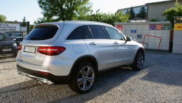 Mercedes GLC C253 Coupe 2.0 300 245KM 2018 Mercedes GLC 300 4Matic 9G-TRONIC AMG Line, zdjęcie 4