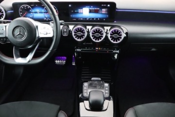 Mercedes Klasa A W177/V177 Hatchback 1.3 200 163KM 2022 Mercedes A A 200, Salon Polska, Serwis ASO, zdjęcie 11