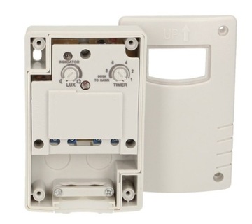 Датчик сумерек белый CZ-2.1500W 240В 10А IP44 CZ-CZ2000-00
