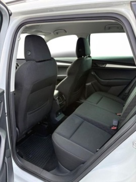 Skoda Karoq 2021 Skoda Karoq Bogate wyposazenieAmbition 2.0 Diesel 110KM, zdjęcie 6