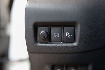 Toyota C-HR I Crossover Facelifting 2.0 Hybrid Dynamic Force 184KM 2019 Toyota C-HR 2.0 Hybrid Selection 2.0 Hybryda 184KM, zdjęcie 29