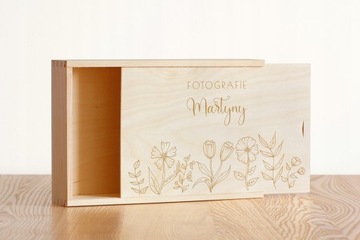 Pudełko z grawerem na zdjęcia 18x23 z przegródką