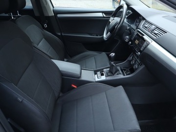Skoda Superb III Kombi 2.0 TDI 150KM 2016 Skoda Superb 2.0 TDI, Salon Polska, Xenon, zdjęcie 8
