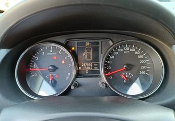 Nissan Qashqai I Crossover 1.6 Start/Stop 117KM 2011 Nissan Qashqai Nissan Qashqai 1.6 Benzyna 117KM, zdjęcie 20