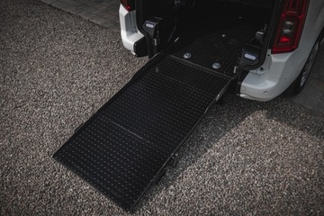 Opel Combo E Kombivan 1.5 Diesel 102KM 2021 Opel combo przewóz osoby na wózku rampa pfron, zdjęcie 2