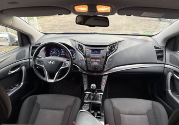 Hyundai i40 Kombi Facelifting 1.6 GDI 135KM 2017 Hyundai i40 elektryczne podgrzewane fotele, tryby jazdy 1.6 Benzyna 135KM, zdjęcie 14