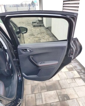 Peugeot 208 I Hatchback 5d Facelifting 1.2 PureTech 110KM 2016 Peugeot 208 Peugeot 208 1.2 Benzyna 110KM, zdjęcie 21