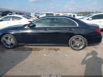 Mercedes Klasa E W213 2019 Mercedes-Benz Klasa E 300, 2019r., 2.0L 2.0 Benzyna 241KM, zdjęcie 7