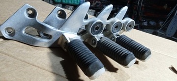 YAMAHA XJ 900 4KM 93-03 ЛЕВАЯ ПОДНОЖКА КРЕПЛЕНИЕ ЗАДНЕГО ПАССАЖИРА