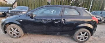 Kia Ceed II 2012 Kia Ceed 2012r, 1.6 Benzyna. Uszkodzone boki. Poobijany. Jezdzi 1.6 120KM, zdjęcie 12