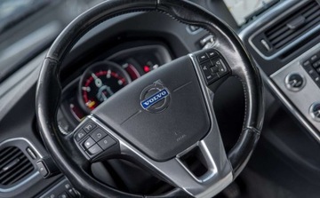 Volvo V60 I Kombi Facelifting 2.0 D4 DRIVE-E 181KM 2015 Volvo V60 Volvo V60 D4 Ocean Race 2.0 Diesel 181KM, zdjęcie 18