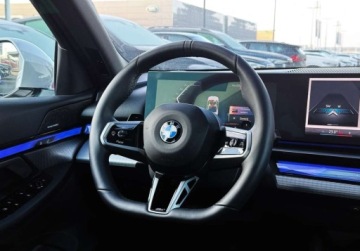 BMW Seria 5 G90-91 2025 BMW Seria 5 I wlasciciel Hak M Sport Gwarancja Bezwypadkowy FVAT23, zdjęcie 14