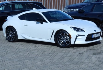 Toyota GR86 2.4 Boxer 234KM 2023 Toyota GR86 8000 km 2,4 aut Biała PERŁA ACC Keyles Full-Led Kamera IDEALNA, zdjęcie 5