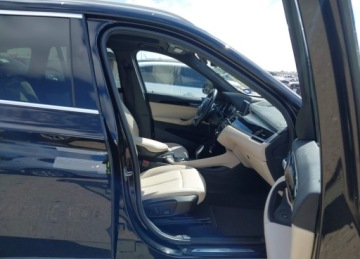 BMW X1 F48 2021 BMW X1 2021r., Sdrive28i, 2L, od ubezpieczalni 2.0 Benzyna 231KM, zdjęcie 8