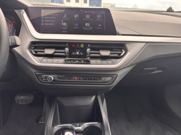 BMW Seria 1 F70 2024 BMW 118 118i Bezwypadkowe, salon PL, FV 23%,LEDY, zdjęcie 21