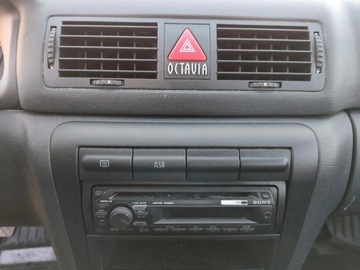 Skoda Octavia I Hatchback 1.9 TDI 101KM 2010 Skoda Octavia 1,9 tdi Salon PL Niski Przebieg 1.9 Diesel 101KM, zdjęcie 21