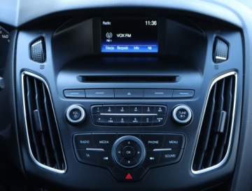 Ford Focus III Hatchback 5d facelifting 1.5 TDCi 120KM 2018 Ford Focus 1.5 TDCi, Salon Polska, Klima, Tempomat, zdjęcie 11