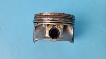 MERCEDES W205 2.0 CGI ПОРШЕНЬ С КОЛЬЦАМИ A2741517