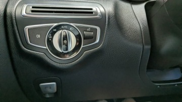 Mercedes Klasa C W205 Limuzyna 200 BlueTEC 136KM 2015 Mercedes C 200 1.6CDi 136PS OPŁACONY Bezwypadkowy, zdjęcie 33